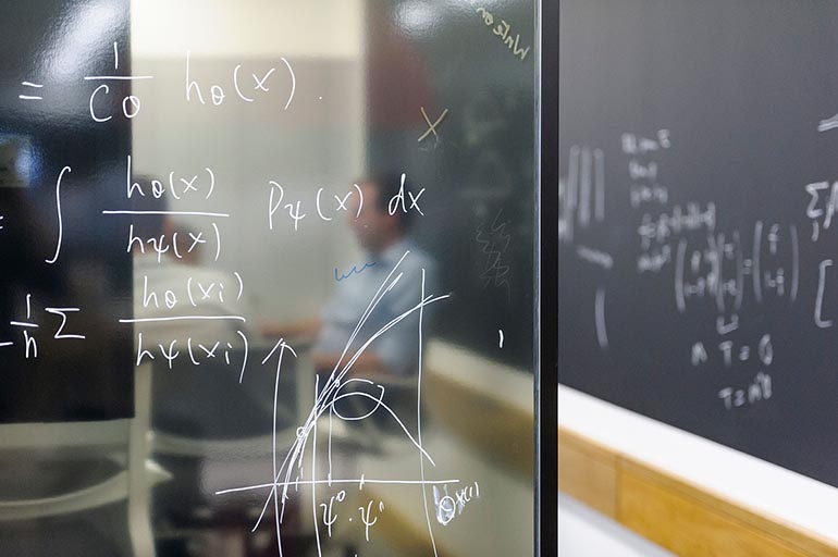 £600k Machine Learning collaboration to supercharge data-driven science £600k Machine Learning collaboration to supercharge data-driven science