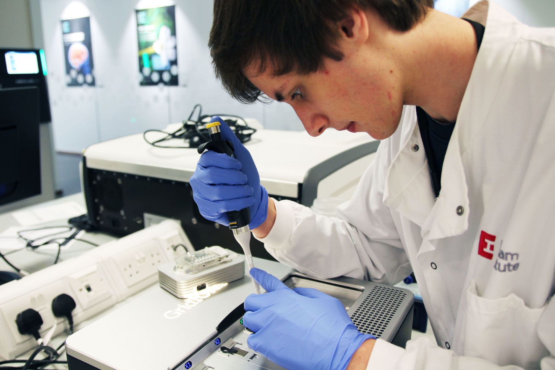 The experience of completing a Nuffield Research Placement at EI has encouraged Thomas to focus more on bioinformatics The experience of completing a Nuffield Research Placement at EI has encouraged Thomas to focus more on bioinformatics