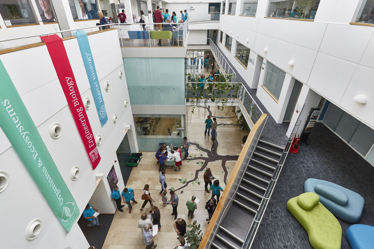 EI has state-of-the-art facilities and laboratories with the latest genomics, bioinformatics and HPC computing infrastructure EI has state-of-the-art facilities and laboratories with the latest genomics, bioinformatics and HPC computing infrastructure