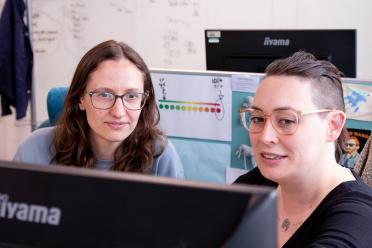 Dr Rowena Hill, Postdoctoral Scientist, and Dr Gillian Reynolds, Senior Bioinformatician