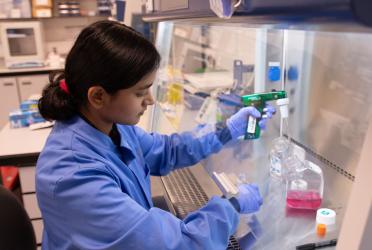 Year in Industry student Diya in the labs at Earlham Institute