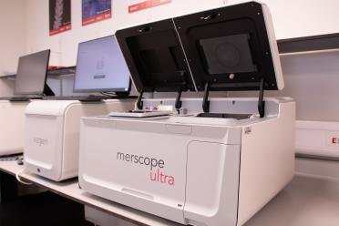 The outside of the Vizgen MERSCOPE Ultra machine