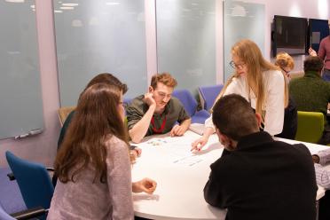 Postdoctoral Researcher Anita Scoones delivers training at EI during the single-cell RNAseq bioinformatics course